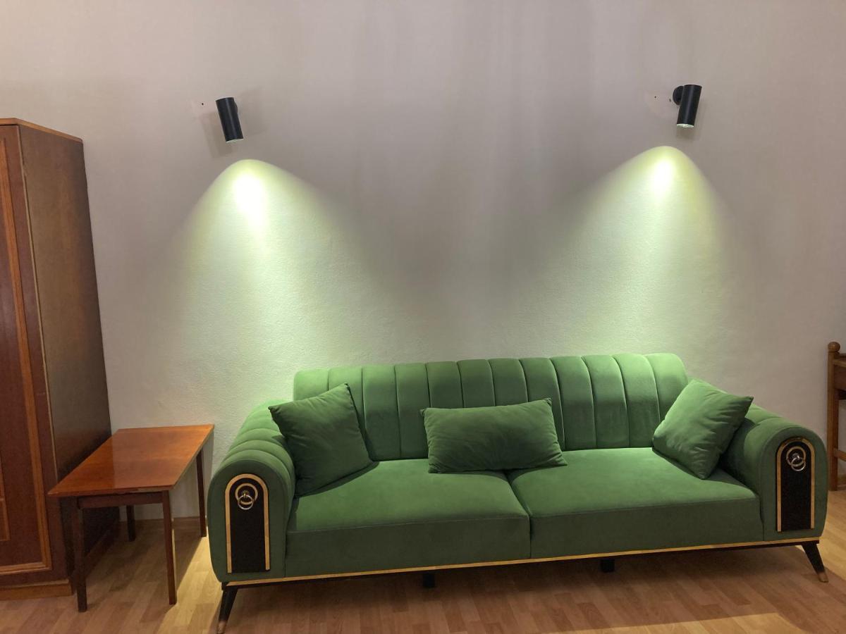 Apartment Kostava 10 Batumi Eksteriør billede